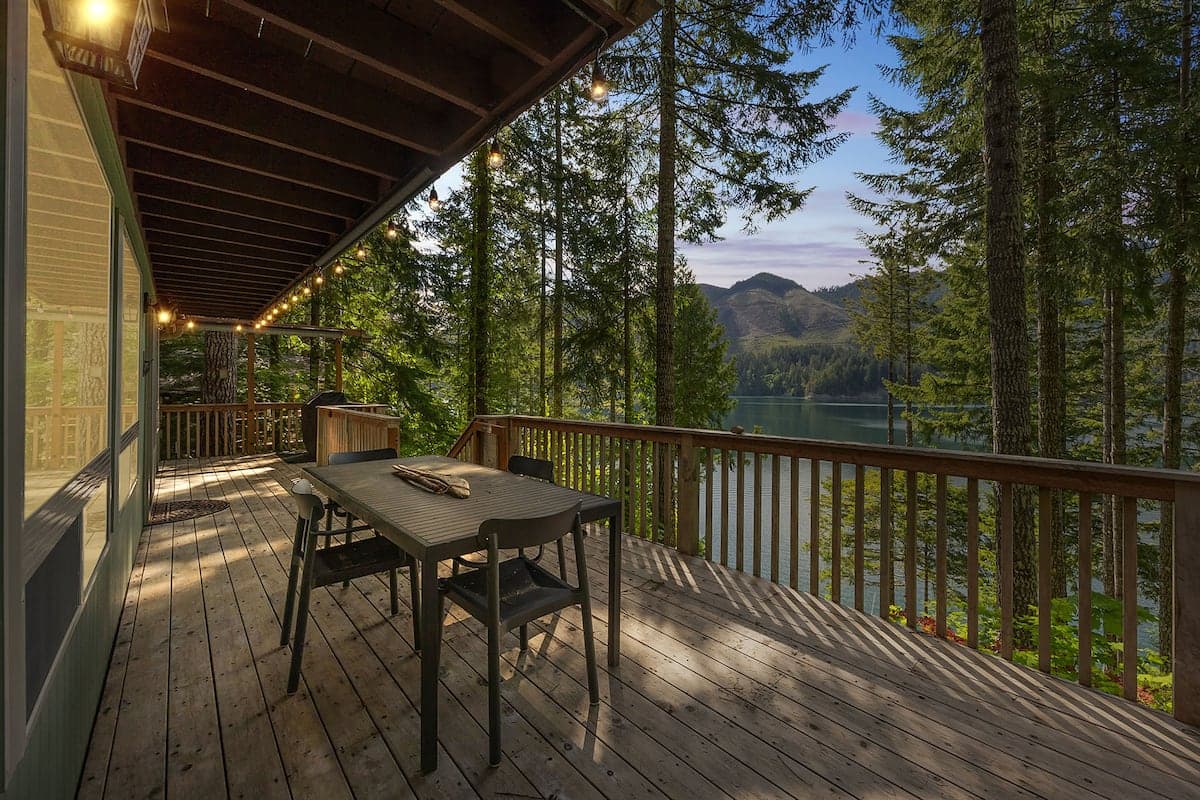 Short-term rental in Hoodsport, WA