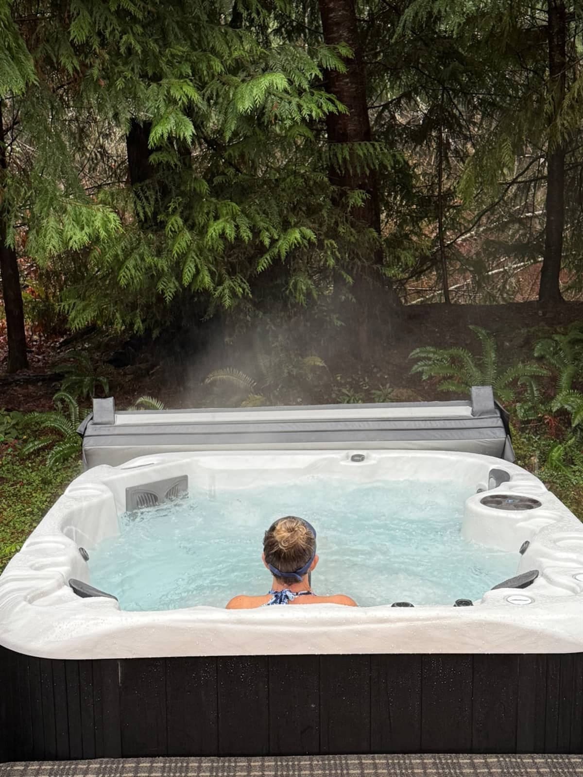 Short-term rental in Hoodsport, WA